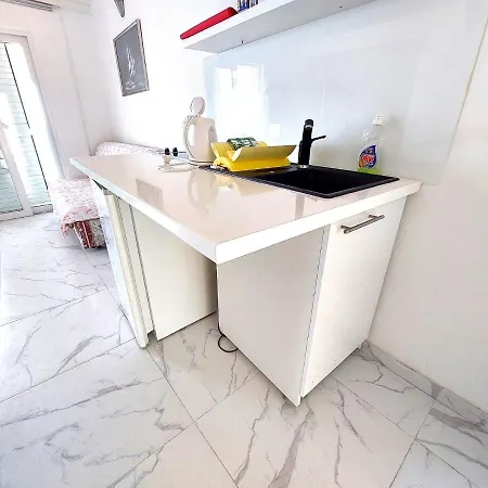 Apartment Guest House Silvija - Sea View