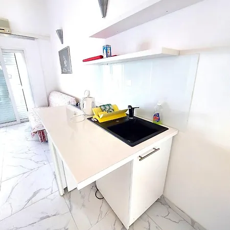Guest House Silvija - Sea View Apartment Primosten