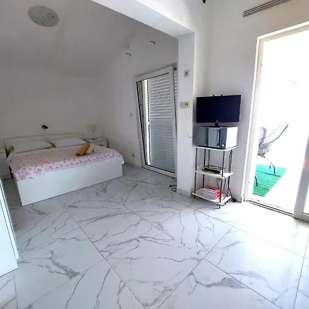 Guest House Silvija - Sea View Apartment