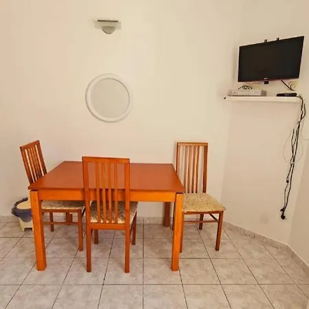 Apartment Guest House Silvija - Sea View