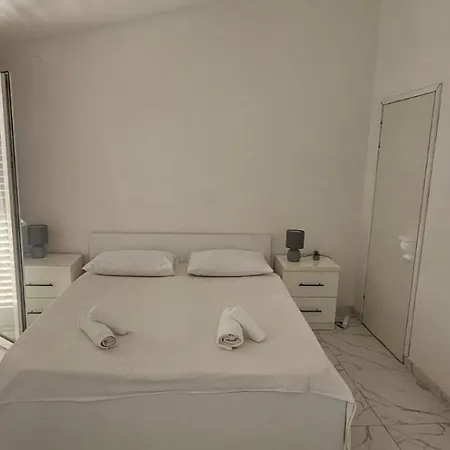 Guest House Silvija - Sea View Apartment *