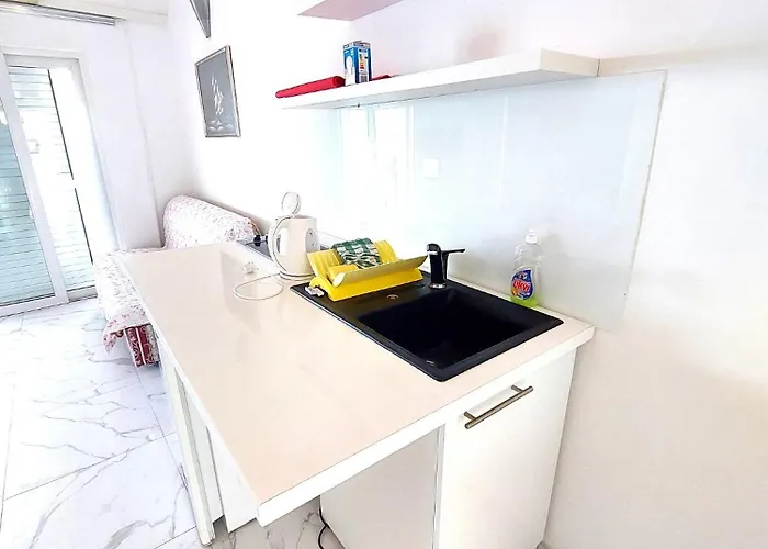 Silvija - Sea View 아파트 프리모스턴